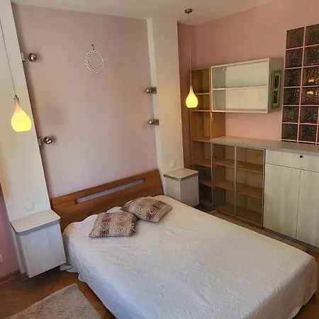 Near The Plocka Metro Station Apartment *